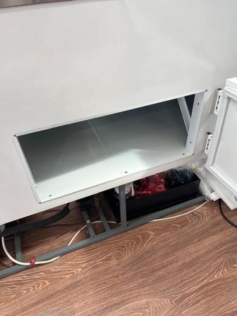 Витринный холодильник Leadbros