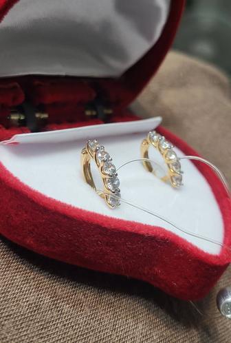 Золотые серьги