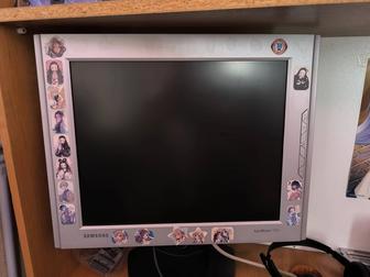 Монитор для работы