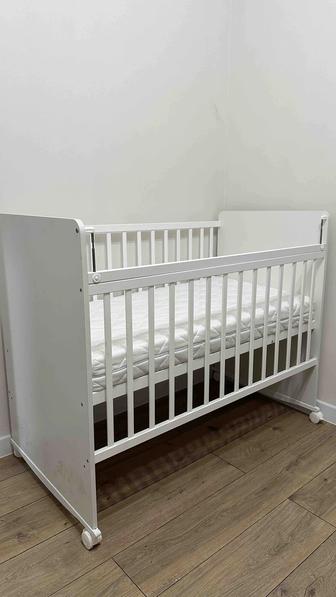 Детская кровать - манеж