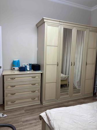 Продам спальный гарнитур