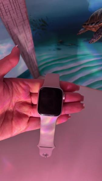 Продам Apple Watch 7