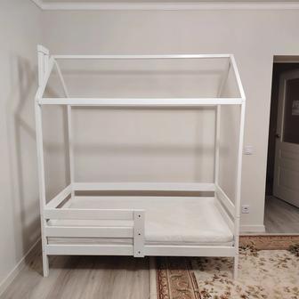 Продам детскую кровать