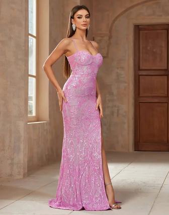 Сияй Ярче Звезд! Твое Идеальное Платье для Новогодней Ночи!