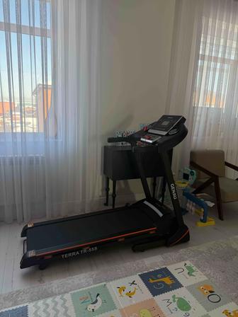 Продается беговая дорожка GENAU TERRA TR-55S