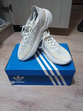 Продам кроссовки Adidas