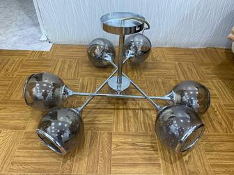 Продам люстру