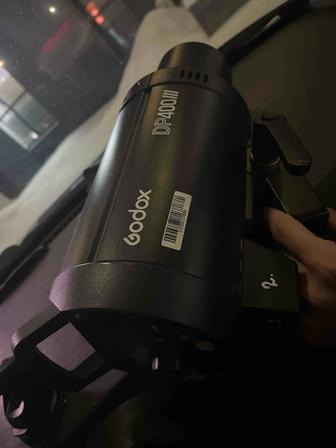 Студийная вспышка GODOX DP400-400Ws