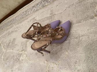 Босоножки лакированные