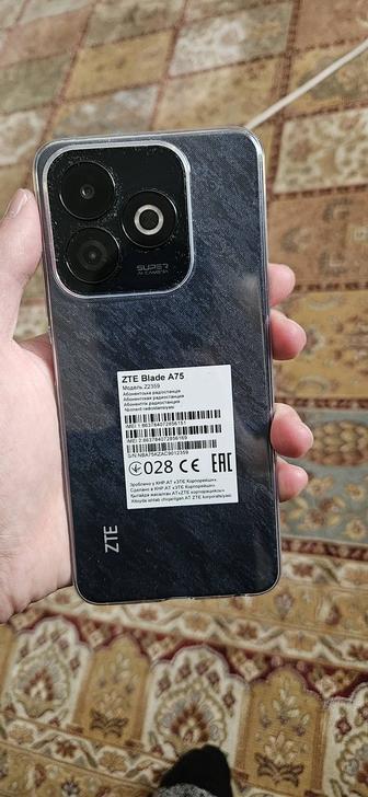 Телефон ZTE A75