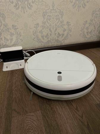 Робот-пылесос Xiaomi Mi Robot Vacuum-Mop