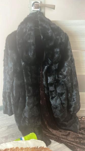 Продам норковую шубу