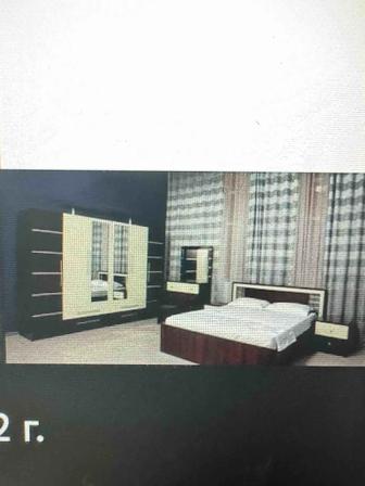 Продаю шестидверный шкаф с тумбами