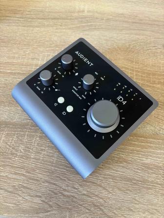 Audient iD4 MKII звуковая карта / аудиокарта