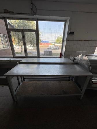 Производственный стол из нержавейки с полкой, б/у