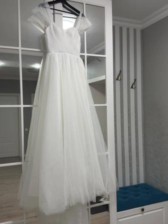 Свадебное платье продам