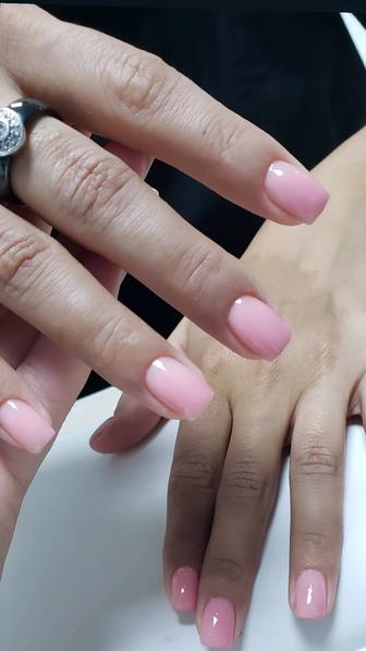 Маникюр с гель покрытием легкий дизайн в подарок