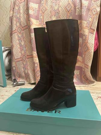 Продается Турецкий кожанные сапоги.