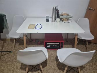 Продам стол с стульями