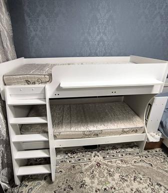 Кровать двухъярусная