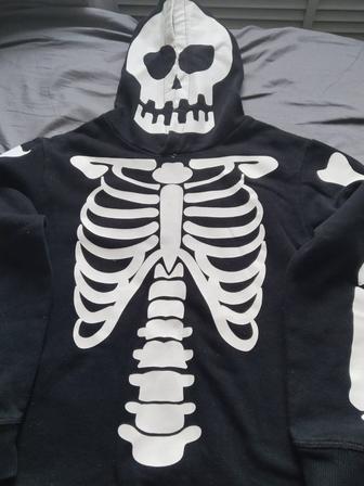 Продам детский костюм