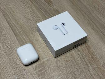 Продам AirPods 1 оригинальные наушники