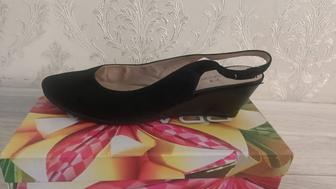 Женские туфли