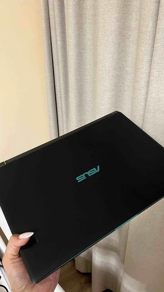 Ноутбук Asus GTX 1050