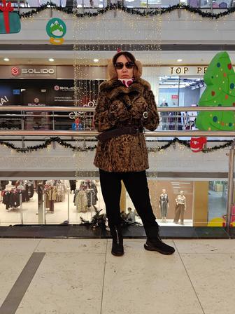 Шуба натуральная каракуль