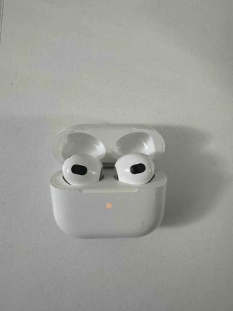 AirPods 3 поколения