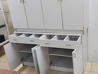 Мебель для офиса 4 комплект с полкой