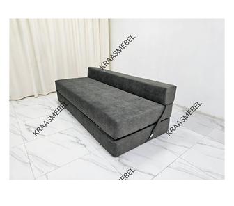 Бескаркасный диван