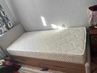 Одинарный кровать