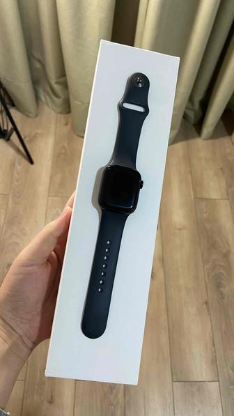 Продам Apple Watch  8, 41 mm