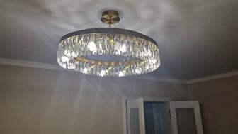 Продам люстру