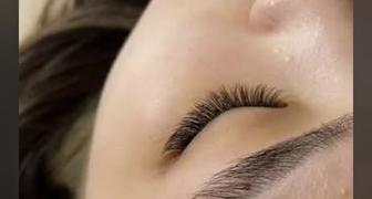 Модель на наращивание ресниц