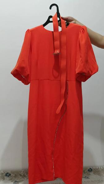 женский платье 46,48,50