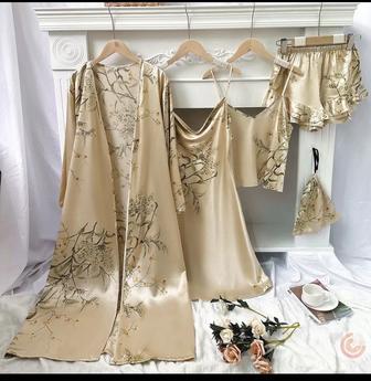 Продам женский комплект