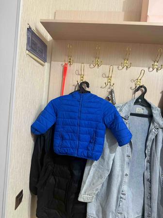 Продам куртку 2-3годика