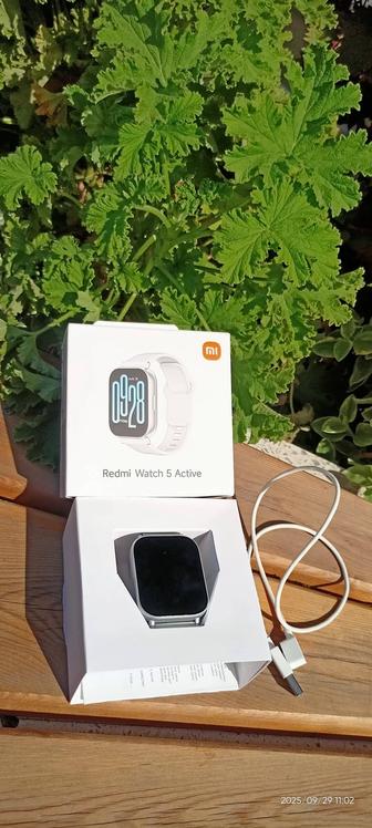 Срочно продам Redmi watch 5 activ
