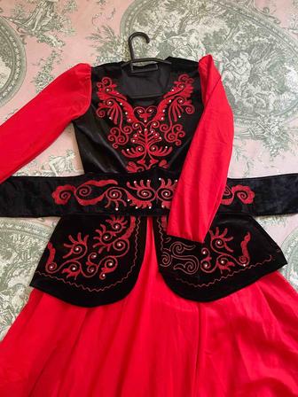 Прокат платьев