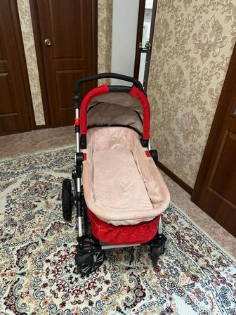 Коляска 2 в 1 (люлька прогулочный блок), отличное состояние