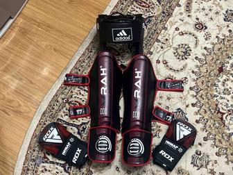 Продаю ММА набор, футы, черепашки, шлем. можно купить по отдельно