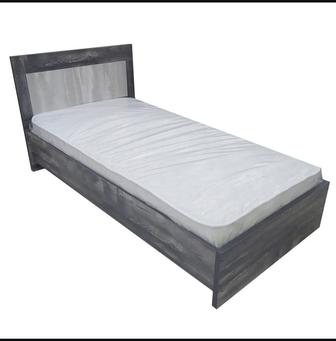 Продам кровать полуторка