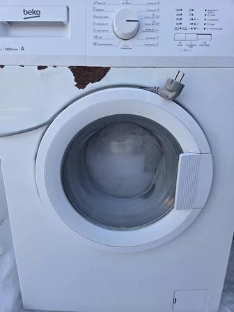 Продам стиральную машину