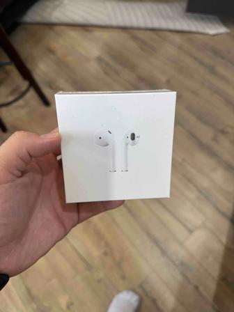 Наушники AirPods