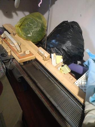 Продам вязальную машину 5 класса