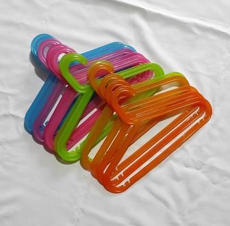 Вешалки IKEA детские