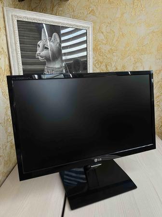 Продам монитор LG Flatron E2260