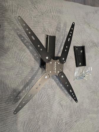 Настенный поворотный кронштейн для телевизора с вылетом от стены